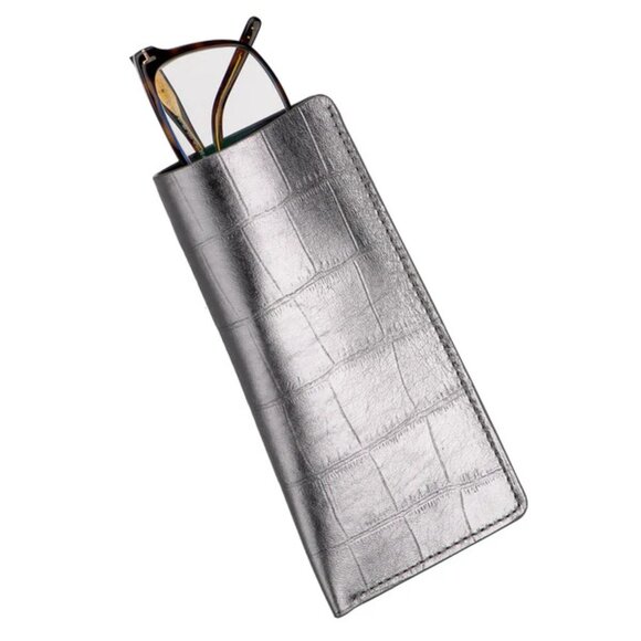 Sleek Calfskin Glasses Case – Alligator Pattern Craftsmanship - Silver Ray - Picture 1 of 3